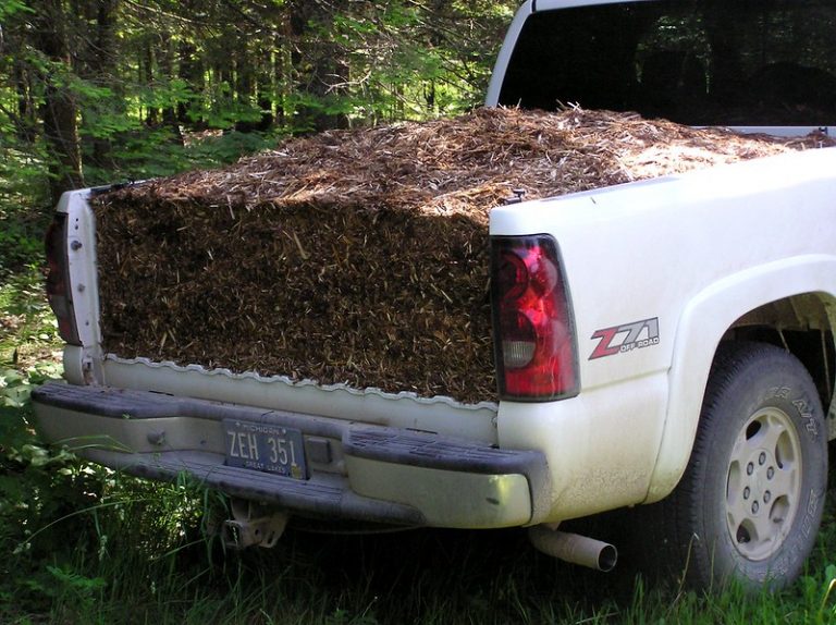 How Many Yards of Mulch in a Pickup Truck? | DualLiner Truck Bed Liner ...