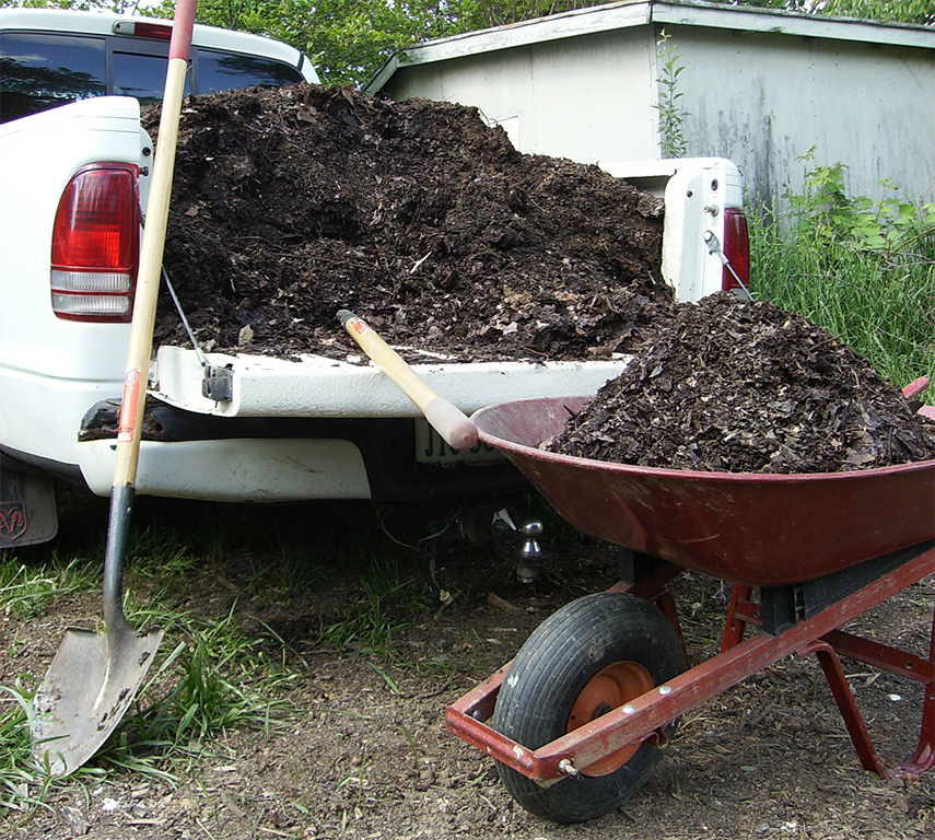 How Many Yards of Mulch Fit in a Pickup Truck?